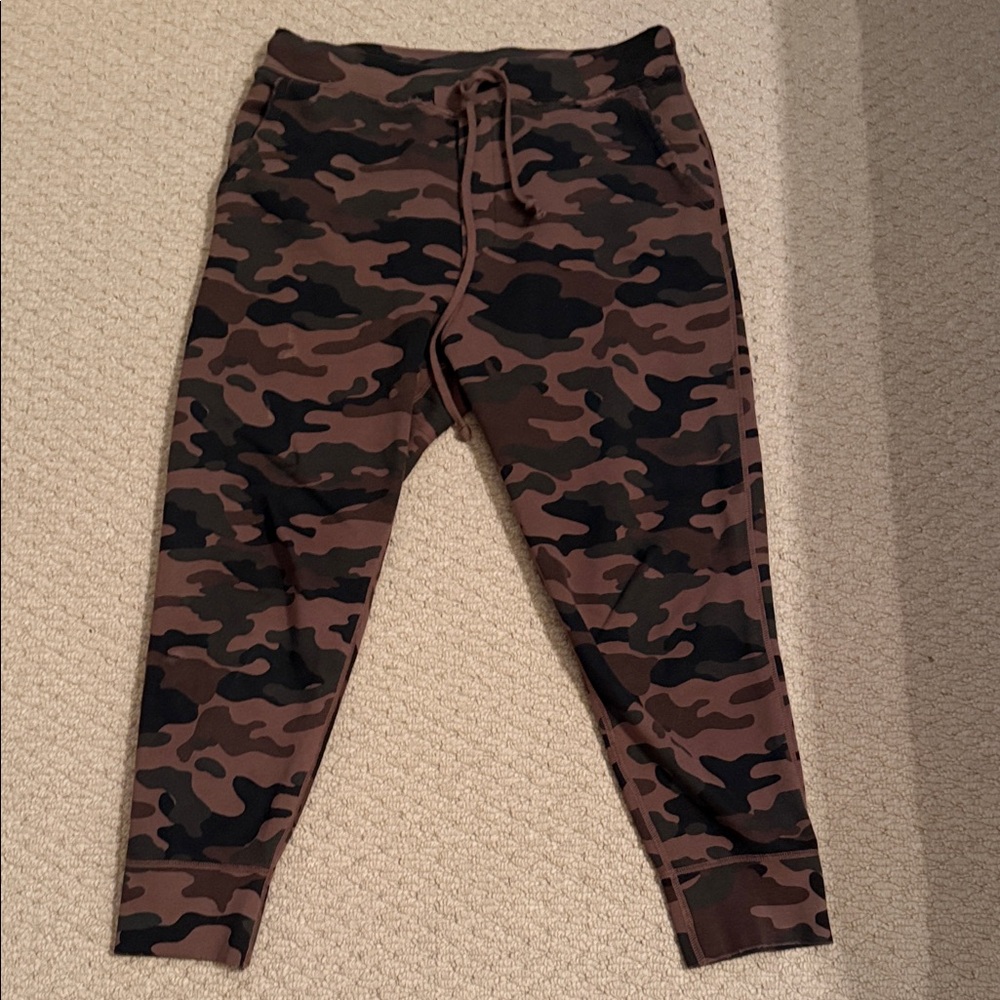Nili Lotan Nolan Camo Joggers sweatpants size small